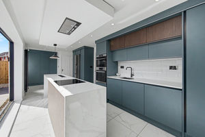 Trevorrow Crescent